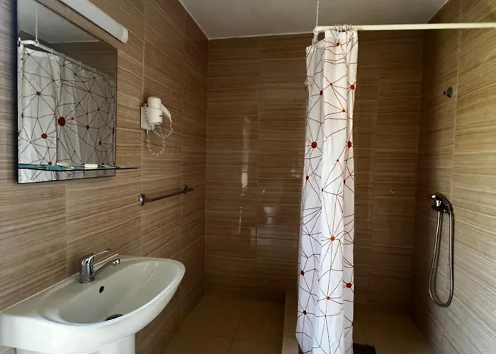 ゲストハウス Seimos 3*