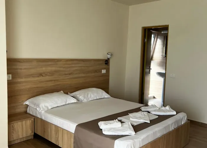 ゲストハウス Seimos エフォリエ・ノルド